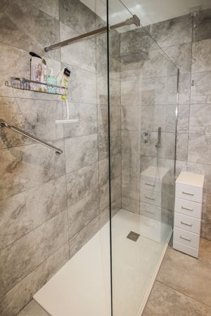 SHOWER CUBICLE- click for photo gallery